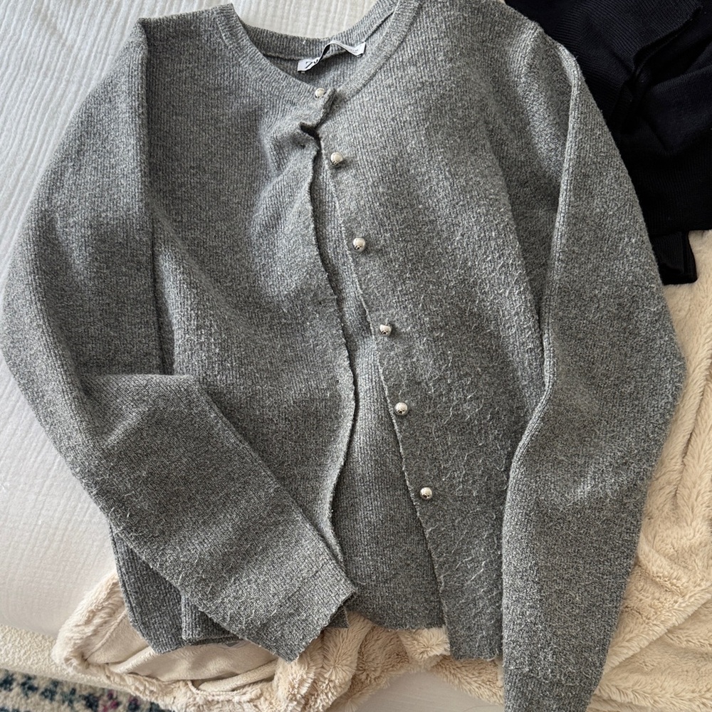 Zara Gray Women's Cardigan
